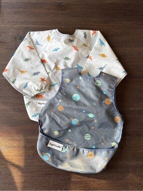 Tiny Twinkle Gray Space & Cream Dinosaur Kids Bib Set of 2